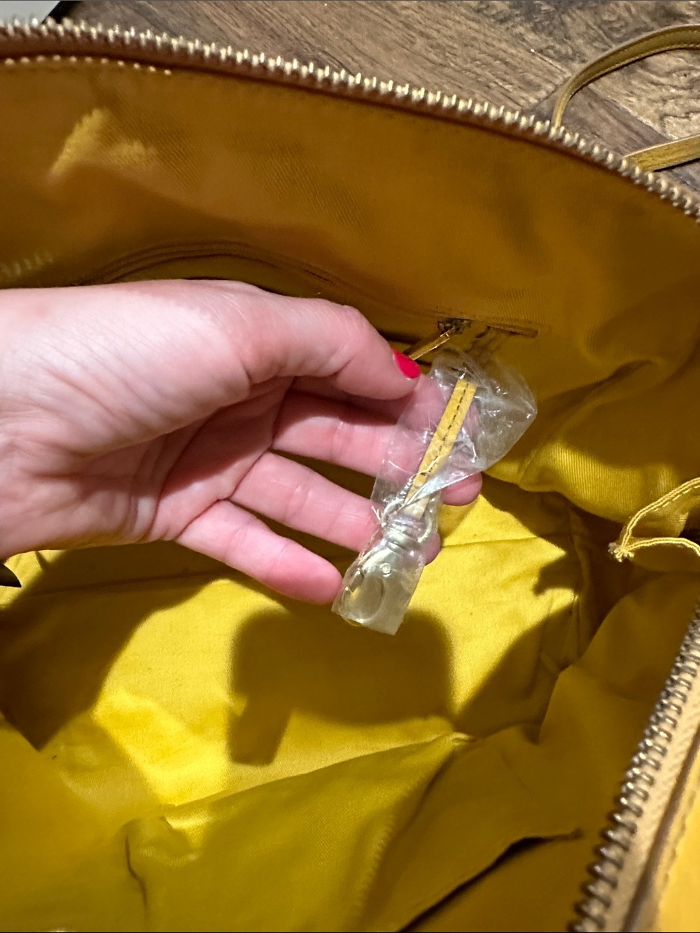 Fossil Yellow Leather Double-Handle Sydney Satchel - Picture 8 of 8